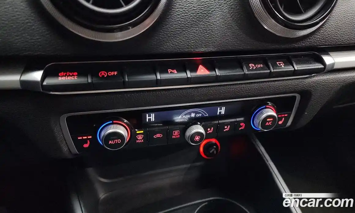 Audi A3 2015 2.0 Автомат в Москве № 212671, фото 5