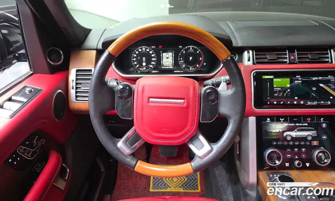 Land Rover Range-Rover 2018 4.4 Автомат в Москве № 213347, фото 18