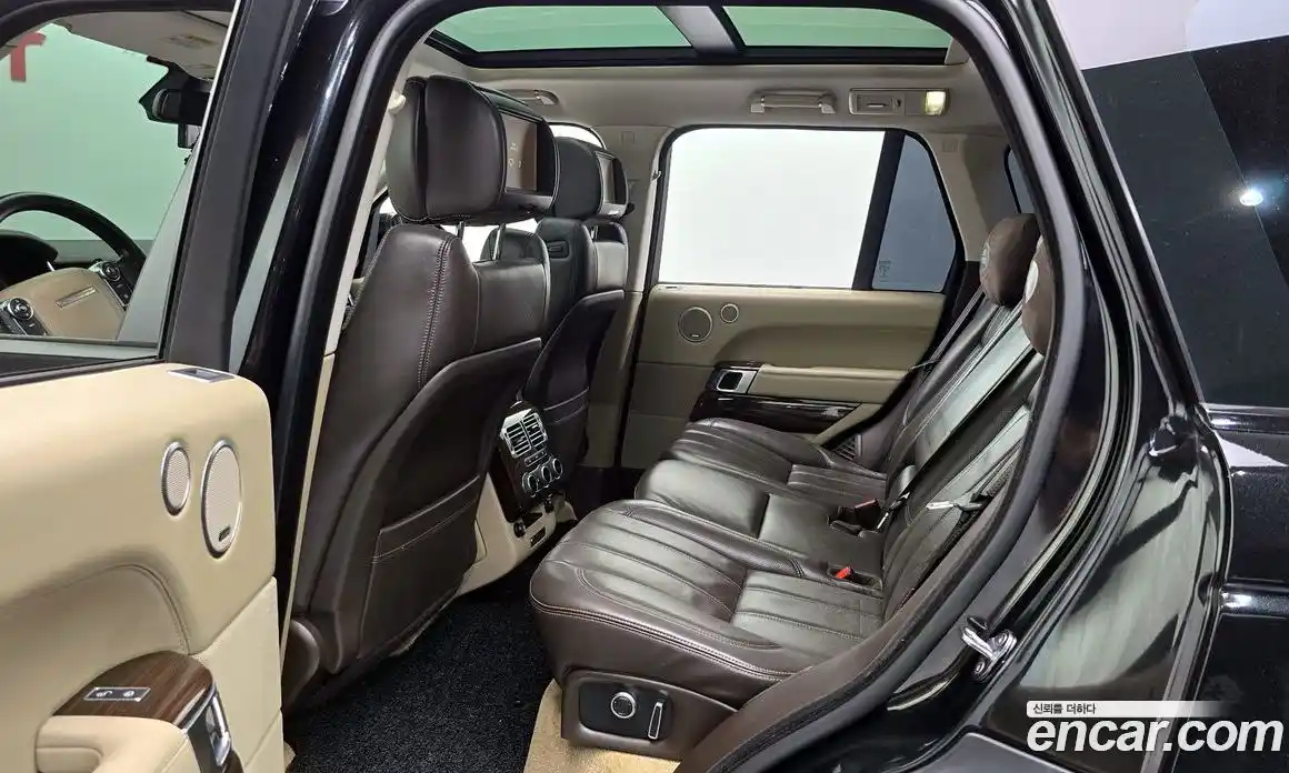 Land Rover Range-Rover 2016 4.4 Автомат в Москве № 213748, фото 19