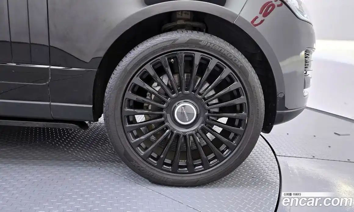 Land Rover Range-Rover 2016 4.4 Автомат в Москве № 213748, фото 9