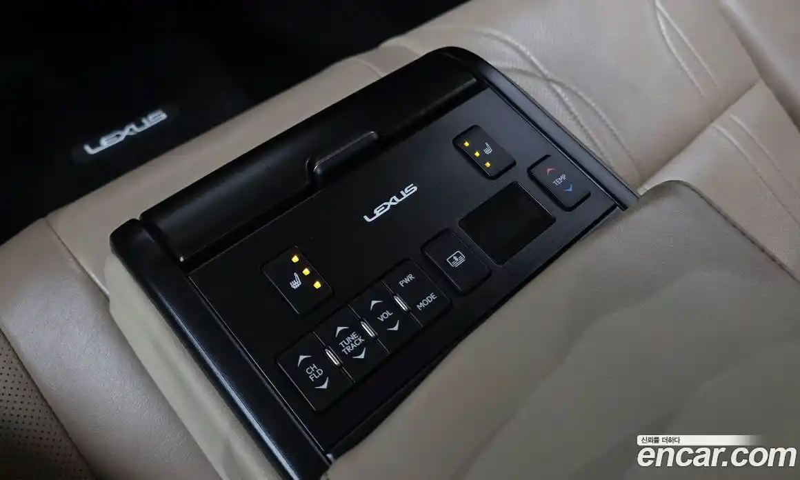 Lexus ES 2019 2.5 Автомат в Москве № 214680, фото 4