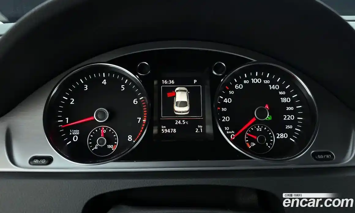 Volkswagen CC 2015 2.0 Автомат в Москве № 215066, фото 12