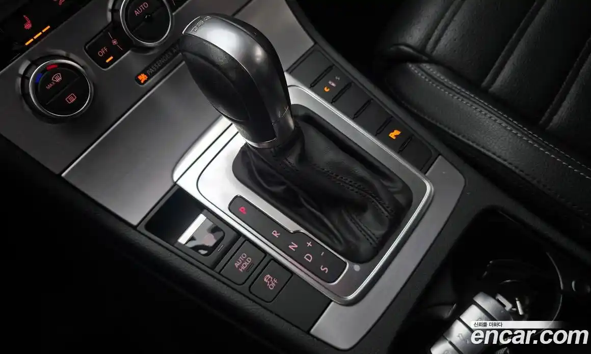 Volkswagen CC 2015 2.0 Автомат в Москве № 215066, фото 17