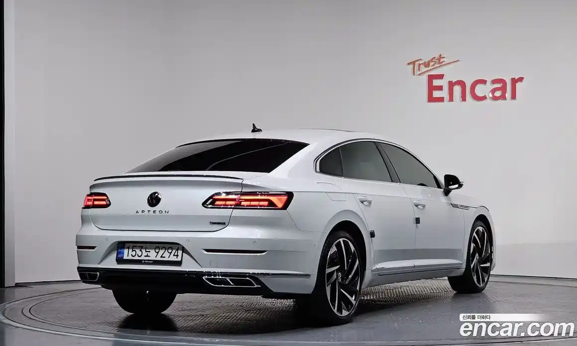 Volkswagen Arteon 2022 2.0 Автомат в Москве № 215098, фото 15