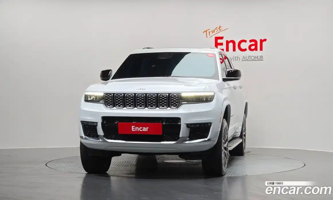 Jeep Cherokee 2023 3.6 Автомат в Москве № 215449, фото 15