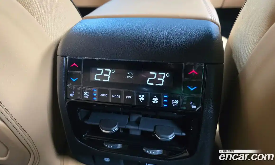 Jeep Cherokee 2023 3.6 Автомат в Москве № 215449, фото 3