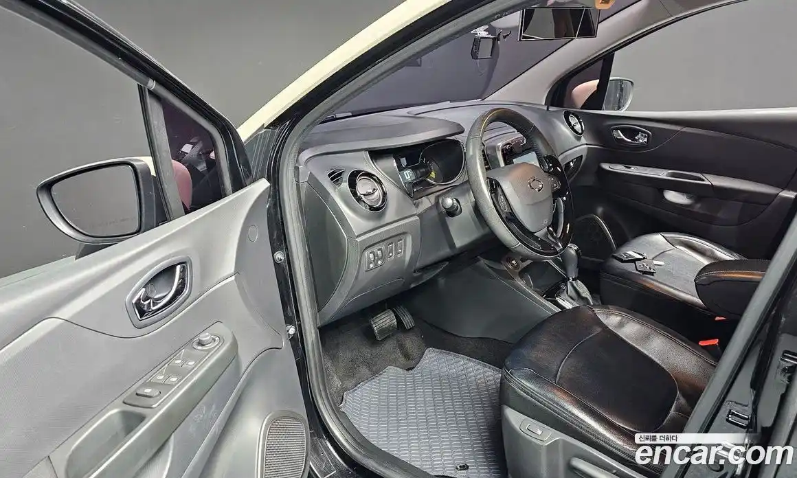 Renault QM3 2016 1.5 Автомат в Москве № 219941, фото 3