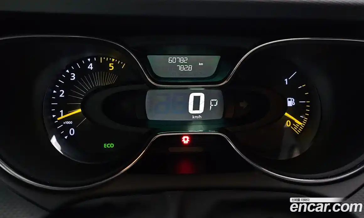 Renault QM3 2016 1.5 Автомат в Москве № 219941, фото 8