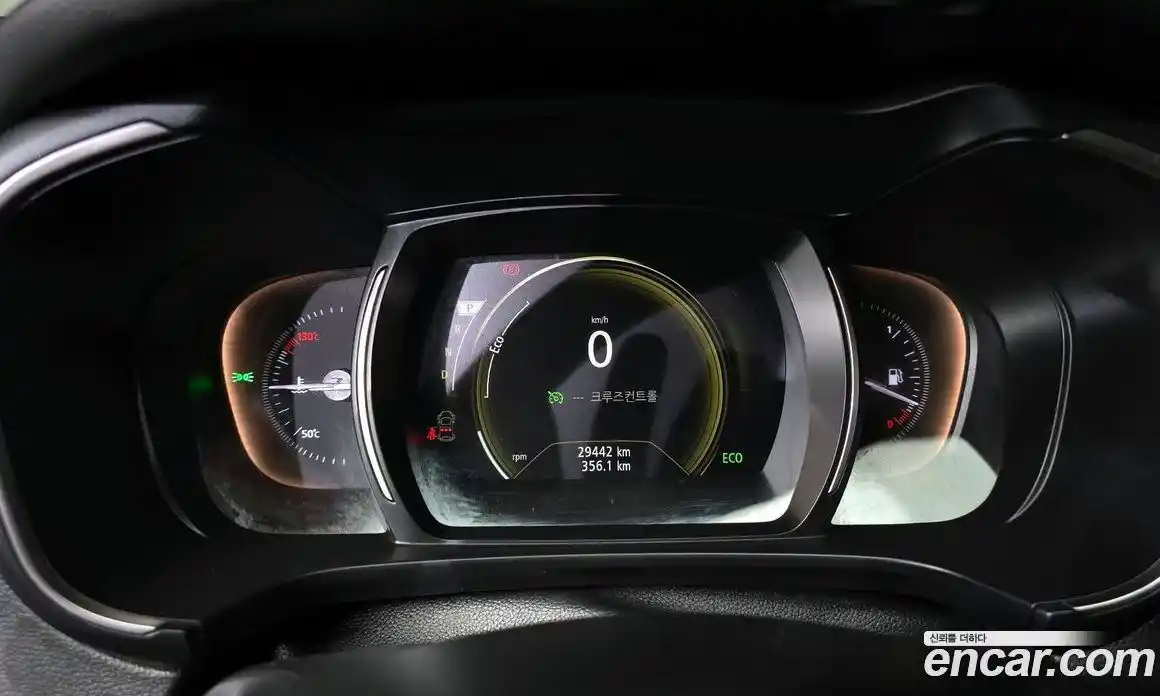 Renault QM6 2022 2.0 Автомат в Москве № 221583, фото 9