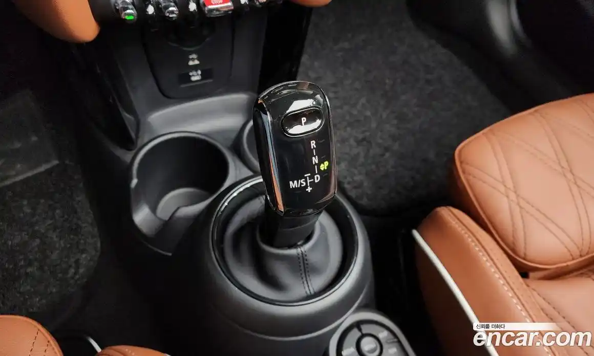 Mini Cooper Convertible 2022 2.0 Автомат в Москве № 222832, фото 16