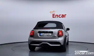 Mini Cooper Convertible 2022 2.0 Автомат в Москве № 222832, миниатюра 8