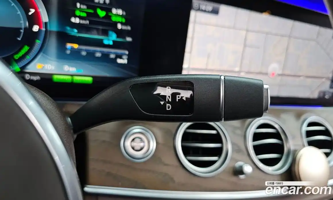 Mercedes-Benz E-Class 2019 2.0 Автомат в Москве № 224958, фото 19