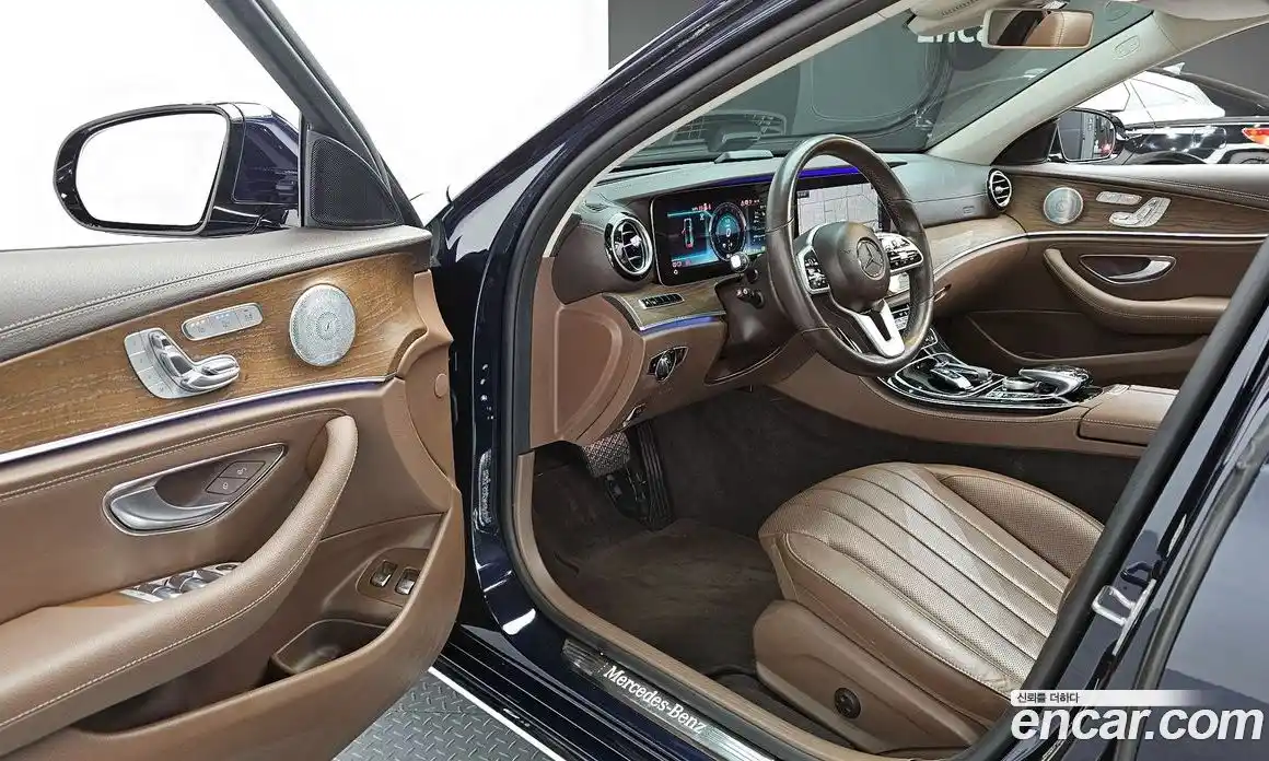 Mercedes-Benz E-Class 2019 2.0 Автомат в Москве № 224958, фото 20