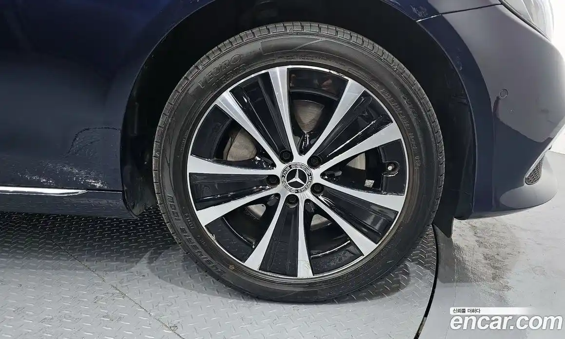 Mercedes-Benz E-Class 2019 2.0 Автомат в Москве № 224958, фото 10