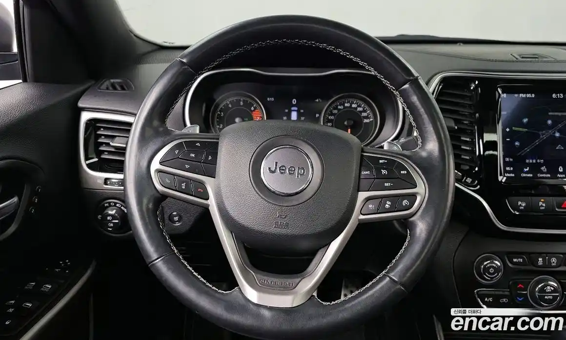 Jeep Cherokee 2021 2.4 Автомат в Москве № 232420, фото 15