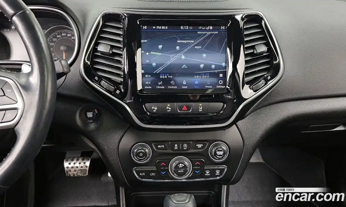 Jeep Cherokee 2021 2.4 Автомат в Москве № 232420, фото 17