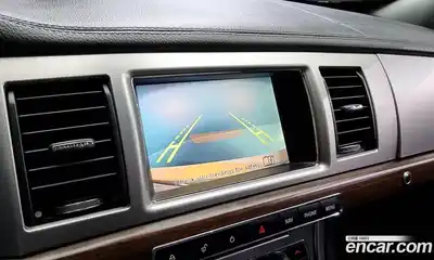 Jaguar XF 2014 2.0 Автомат в Москве № 238098, миниатюра 11