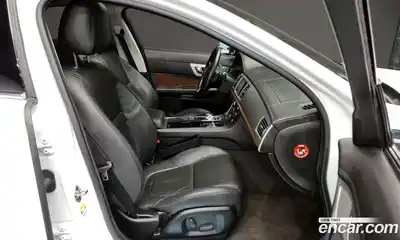 Jaguar XF 2014 2.0 Автомат в Москве № 238098, миниатюра 8