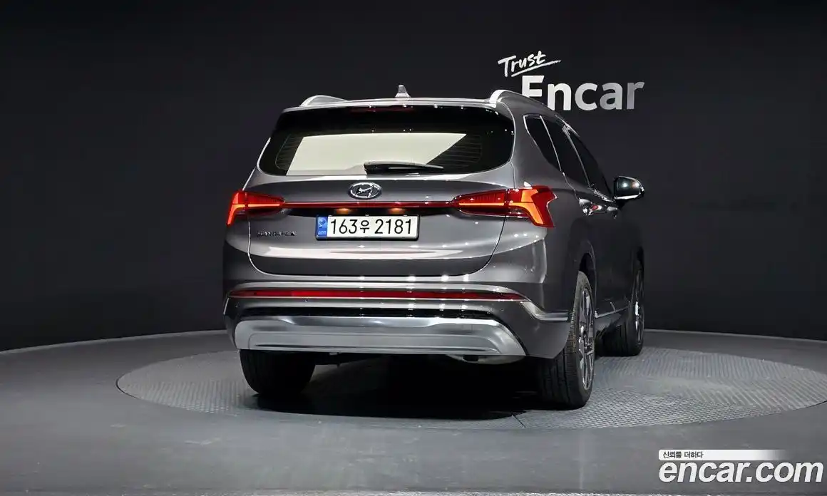 Hyundai Santa Fe 2021 2.2 Автомат в Москве № 246444, фото 8