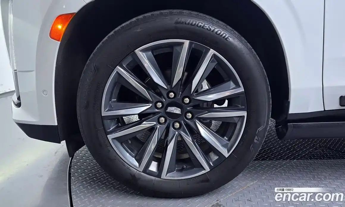 Cadillac Escalade 2022 6.2 Автомат в Москве № 256458, фото 14