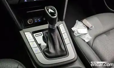 Hyundai Avante 2018 1.6 Автомат в Москве № 283180, миниатюра 11