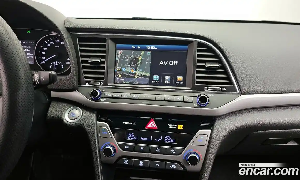 Hyundai Avante 2018 1.6 Автомат в Москве № 283180, фото 13