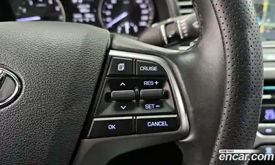 Hyundai Avante 2018 1.6 Автомат в Москве № 283180, миниатюра 2