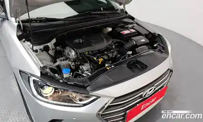 Hyundai Avante 2018 1.6 Автомат в Москве № 283180, миниатюра 3