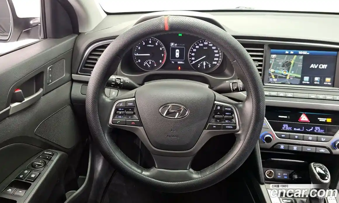 Hyundai Avante 2018 1.6 Автомат в Москве № 283180, фото 9