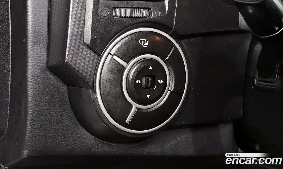 SsangYong Korando 2015 2.0 Автомат в Москве № 28404, фото 9