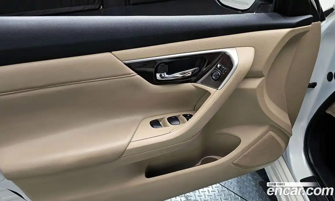 Nissan Altima 2016 2.5 Автомат в Москве № 285036, фото 8