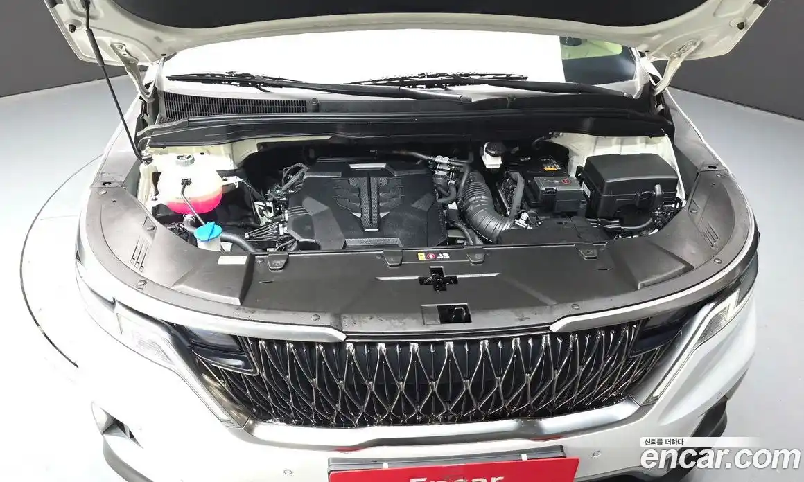 Kia Canival 2023 3.5 Автомат в Москве № 285942, фото 18