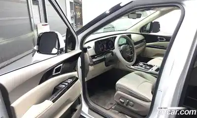 Kia Canival 2023 3.5 Автомат в Москве № 285942, миниатюра 4