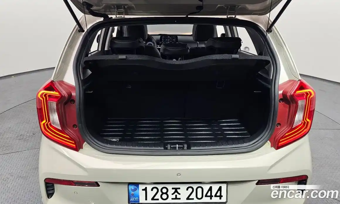 Kia Morning 2022 1.0 Автомат в Москве № 286231, фото 20