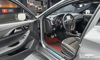 Infiniti Q30 2017 2.0 Автомат в Москве № 294281, миниатюра 3