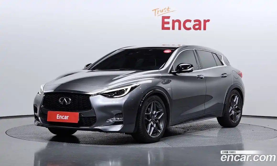 Infiniti Q30 2017 2.0 Автомат в Москве № 294281, фото 7