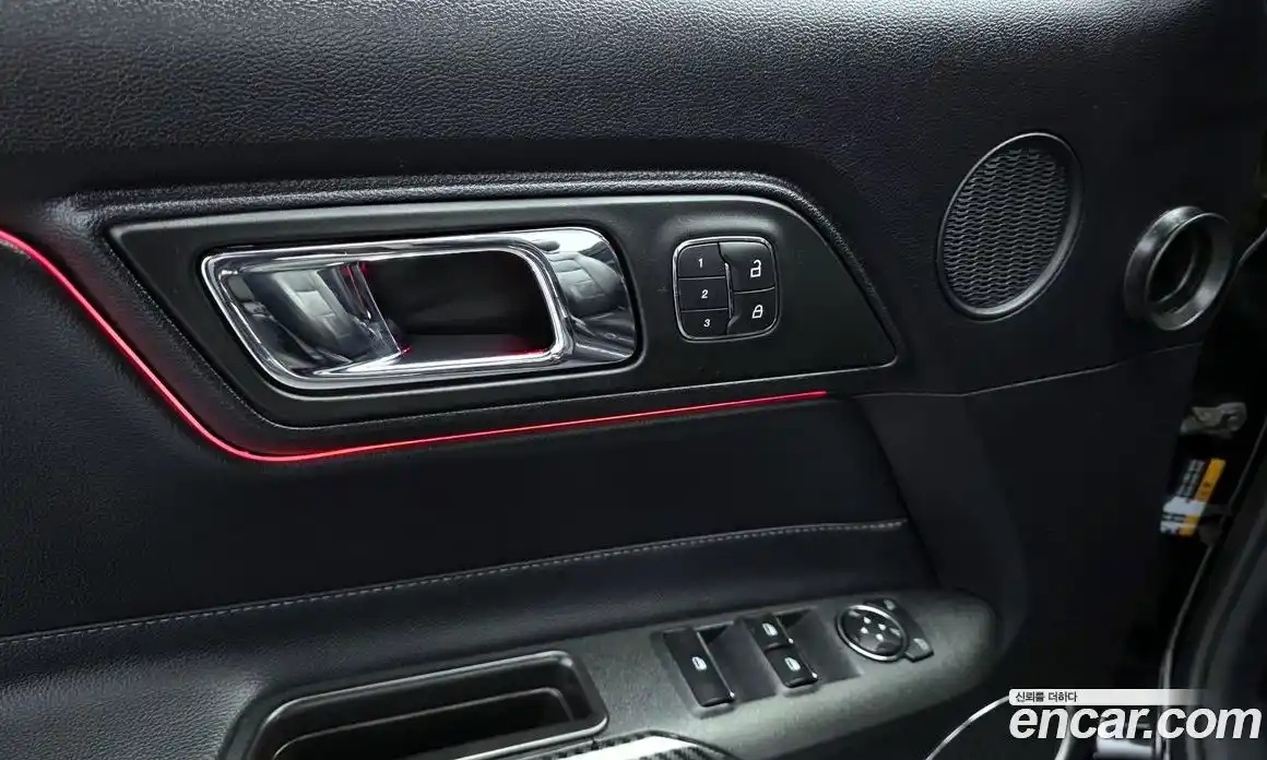 Ford Mustang 2017 2.3 Автомат в Москве № 295814, фото 5