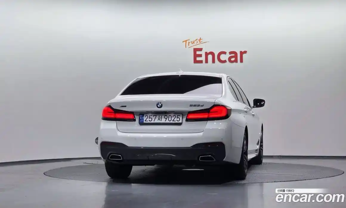 BMW 5-Series 2023 2.0 Автомат в Москве № 303245, фото 9