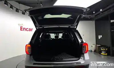 Ford Explorer 2020 2.3 Автомат в Москве № 303287, миниатюра 5