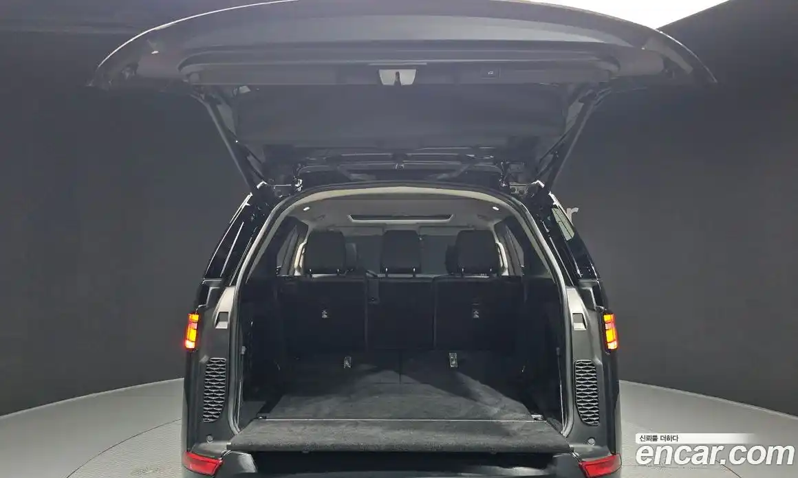 Land Rover Discovery 2020 3.0 Автомат в Москве № 315712, фото 16