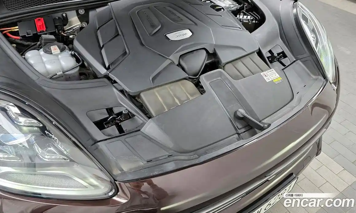 Porsche Cayenne 2023 3.0 Автомат в Москве № 326269, фото 11