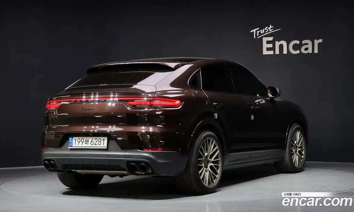 Porsche Cayenne 2023 3.0 Автомат в Москве № 326269, фото 14