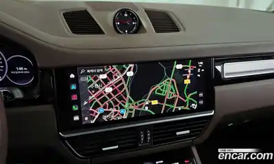 Porsche Cayenne 2023 3.0 Автомат в Москве № 326269, миниатюра 10