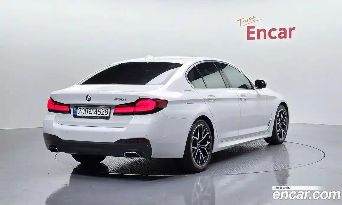 BMW 5-Series 2023 2.0 Автомат в Москве № 335689, фото 3