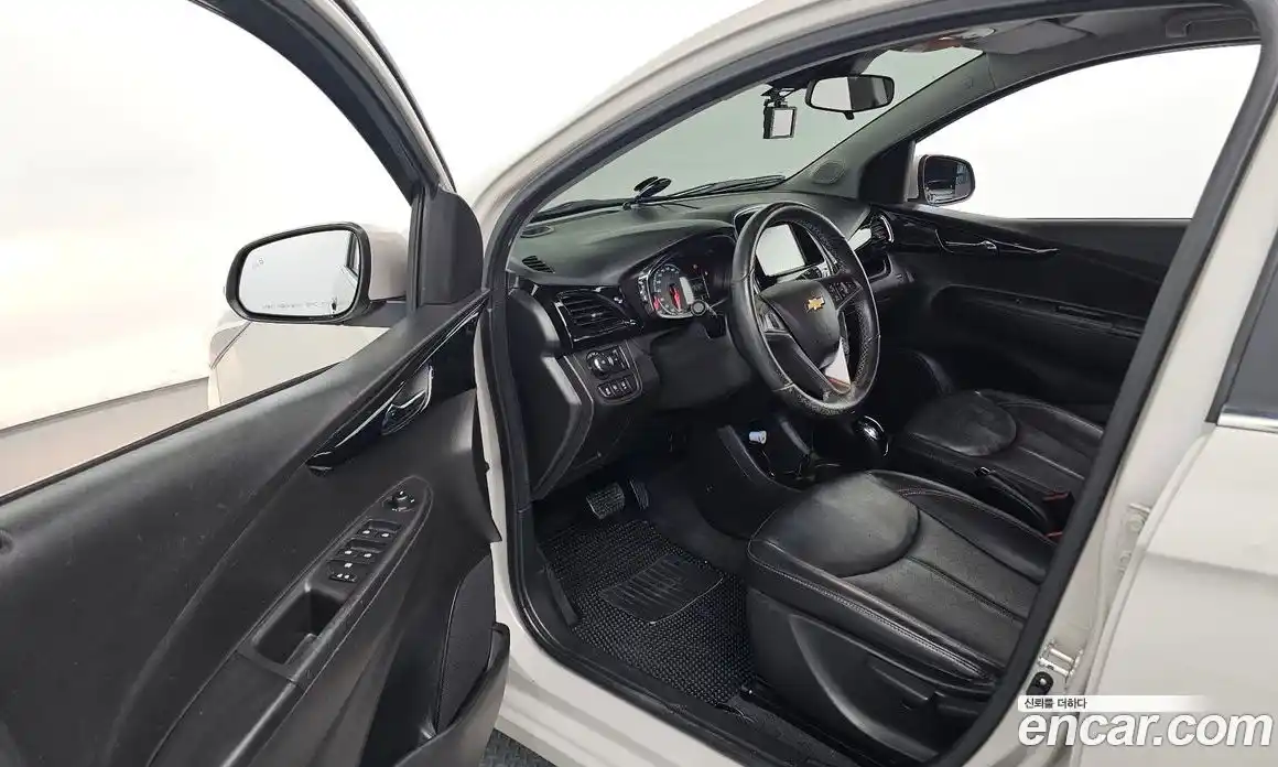 Chevrolet Spark 2016 1.0 Автомат в Москве № 40913, фото 13