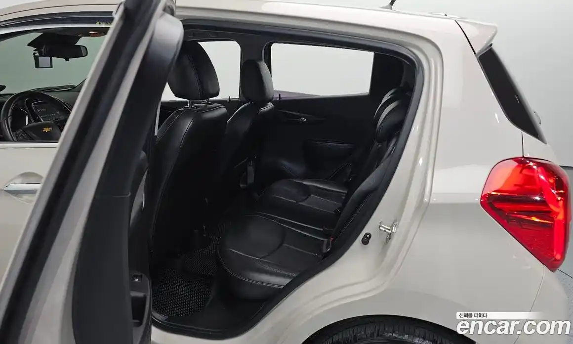 Chevrolet Spark 2016 1.0 Автомат в Москве № 40913, фото 19