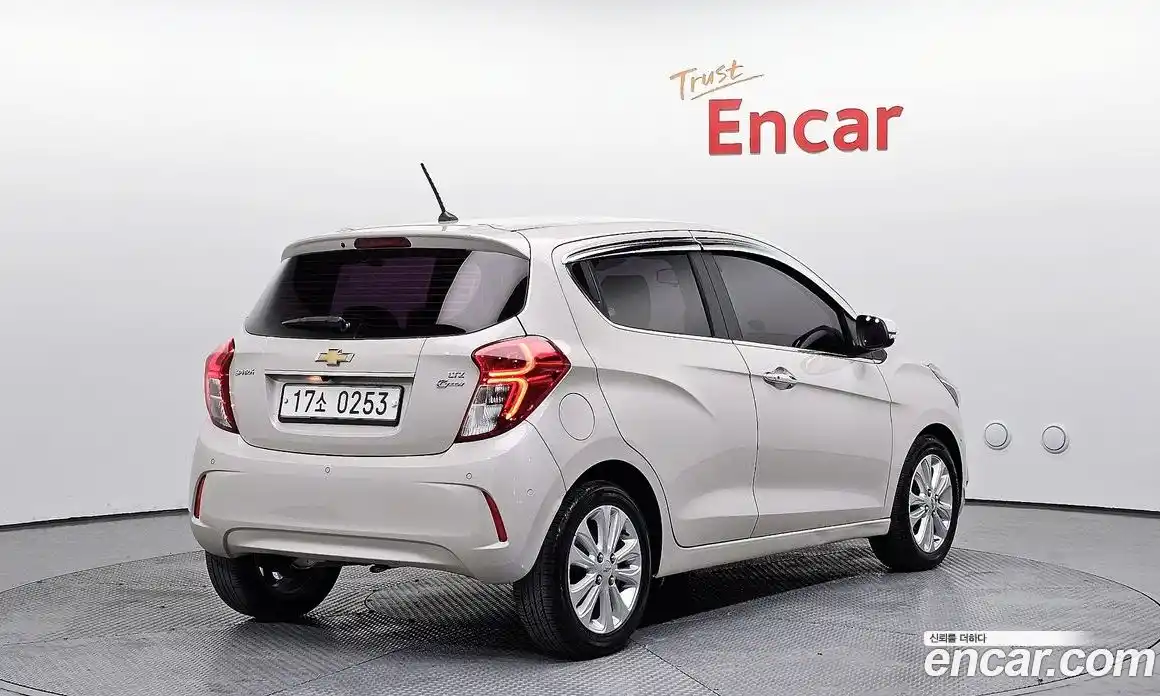 Chevrolet Spark 2016 1.0 Автомат в Москве № 40913, фото 8