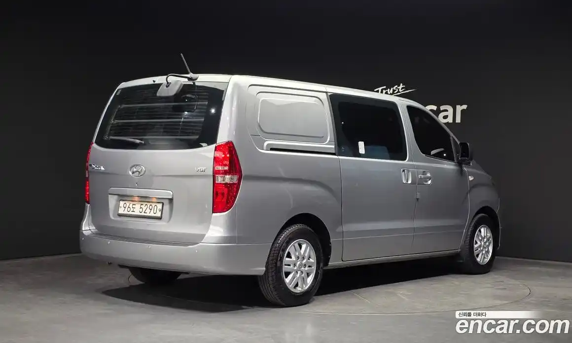 Hyundai Starex 2021 2.5 Автомат в Москве № 45876, фото 14