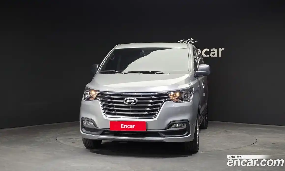 Hyundai Starex 2021 2.5 Автомат в Москве № 45876, фото 17