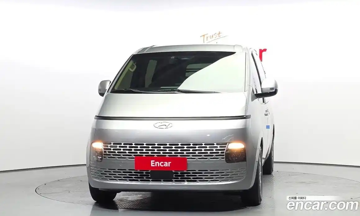 Hyundai Staria 2022 3.5 Автомат в Москве № 47623, фото 17